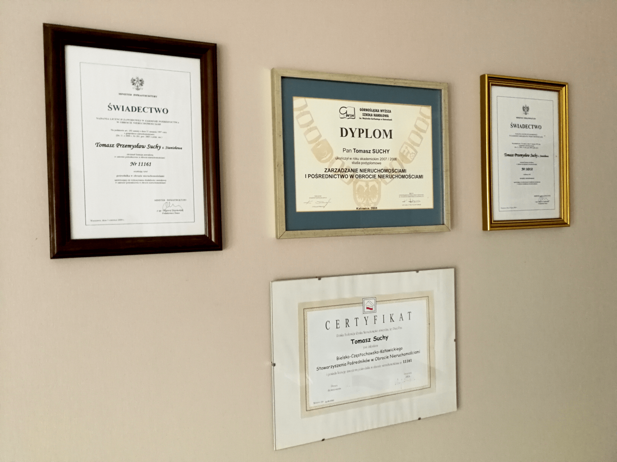 licencje certyfikaty biuro nieruchomości